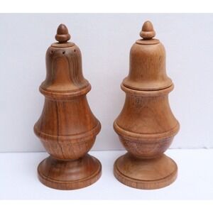 VTG Salt & Pepper Shakers Wood Colonial Rustic Farmhouse Style Woodbury France